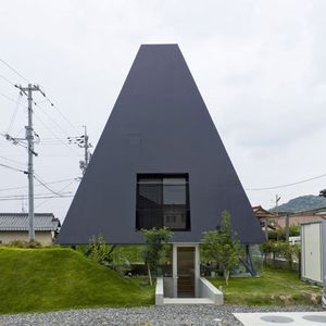 Dezeen   » Blog Archive   » House in Saijo by Suppose Design Office