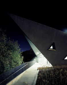 Zaha Hadid Architects » MAGGIES CENTRE FIFE