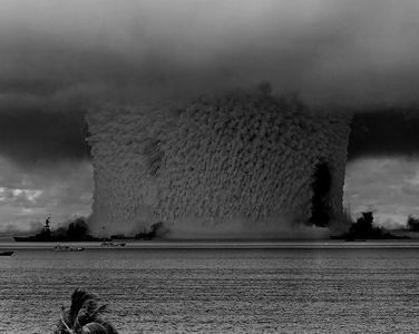 Incredible Archives of a Nuclear Bomb Test Underwater - My Modern Metropolis