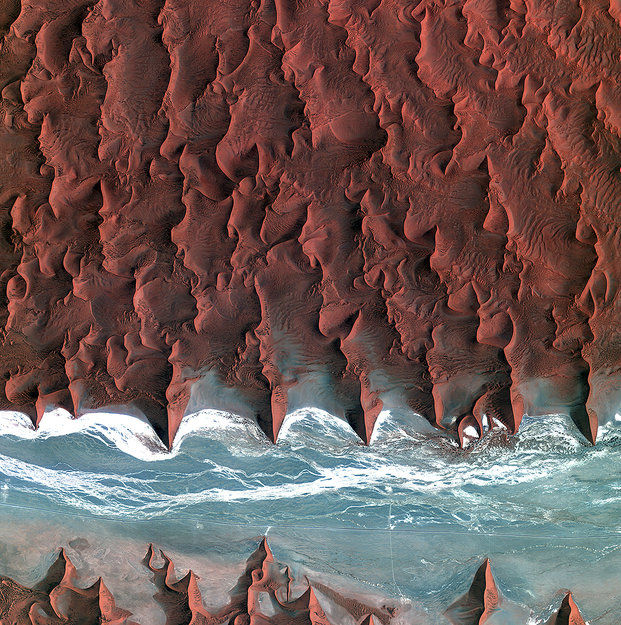 Space in Images - 2013 - 04 - Namib Desert