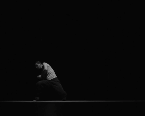 GIFs of a Captivating Light and Movement Performance - My Modern Metropolis