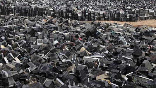 9 Shocking Photos of What People Are Really Doing to the Planet
