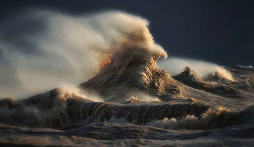Liquid Mountains: I Captured Lake Erie On The Day It Came Alive And Showed Its True Power | Bored Panda